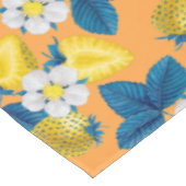 オレンジ色の黄色いイチゴ テーブルクロス (アングル)