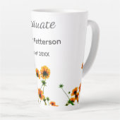 オレンジ色の黄色い野モダン花は徐々に素朴 カフェラテマグ (右アングル)