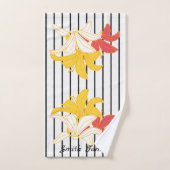 オレンジ色の黄色の白い花オン白黒ストライプ バスタオルセット (ハンドタオル)