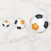 オレンジ色の黒いサッカーボール子供たち10代のスポーツパーティー コンフェッティ (正面)