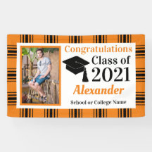 オレンジ色の黒い格子縞の学校のカラー卒業