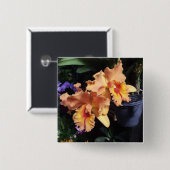 オレンジ蘭のコサージュPin 缶バッジ (正面&裏面)