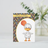 オレンジ風船を持つかわいいあひるの絵の誕生日カード, オレンジ色の風船を持ったあひるのイラストがかわ ポストカード (スタンド正面)