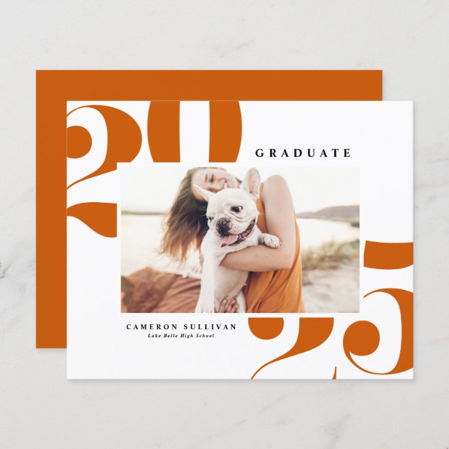 オレンジ2025はっきりしたタイポグラフィ卒業招待状 (正面/裏面)