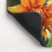 オレンジ&イエローダリアフラワーズアットウィズリーガーデンズ マウスパッド (コーナー)