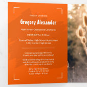 オレンジ エッジー アブストラクト ブラシストローク フォト 卒業 三つ折り招待状 (内部最初)