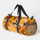 オレンジ・カモフラージュ、軍隊、陸軍 ダッフルバッグ (右コーナー)