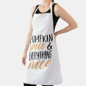 オレンジ&ブラックパンプキンスパイスサンクスギビング引用文 エプロン (インサイチュ)