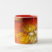 オレンジ、紫色および黄色の花 ツートーンマグカップ (中央)