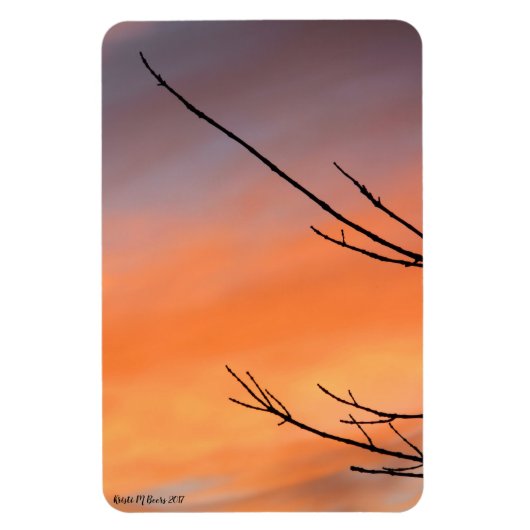 オレンジ、赤、紫の夕日の入った小枝 マグネット (縦)
