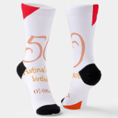 オレンジ＋赤＋50歳＋誕生日＋記念日＋名前＋日付 ソックス (傾斜あり)