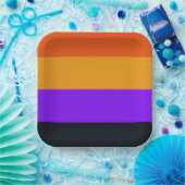 オレンジ、黄、紫、黒の各ストライプ色 ペーパープレート (パーティー)