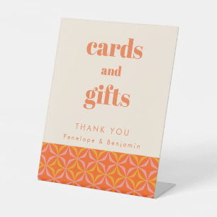 オレンモダンジレトロタイポグラフィウェディングカードギフト 台座サイン