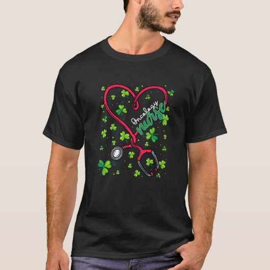 オンコロジーナースSt patricks dayラブステソスコープRN Tシャツ (正面)