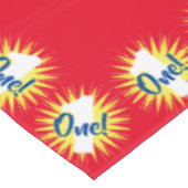 オンダーフルカラフルかわいい1歳の誕生日パーティー テーブルクロス (アングル)