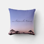 オンビーチタイムカリフォルニアパープルサンセットフォト クッション (正面)