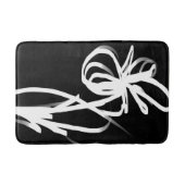 オーキッドノワール:抽象芸術ブラック&ホワイト バスマット (正面)
