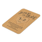 オークの木に彫られた初期木が日付を救う マグネット (左側)