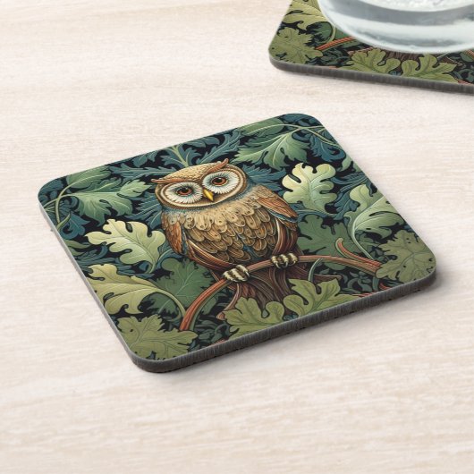 オークの木に生えたフクロウ コースター (左側)