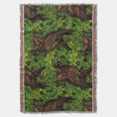 オークの木に生えた緑と茶色のフクロウ スローブランケット (正面縦)