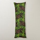 オークの木に生えた緑と茶色のフクロウ ボディピロー (裏面 (縦))