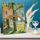 オークの木に草を植えた木造の家 フォトプラーク (側面)