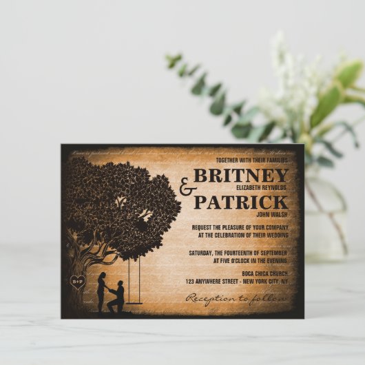 オークの木の切り分けられたイニシャルの結婚式招待状 招待状 (スタンド正面)