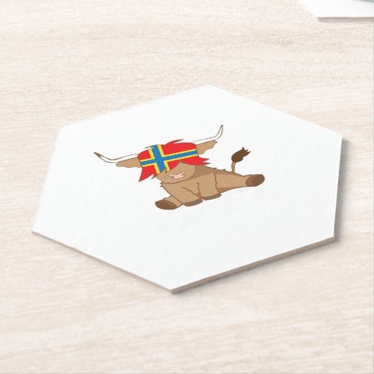 オークニー島の旗のギフトスコットランドの高地の牛のカット ペーパーコースター (アングル)