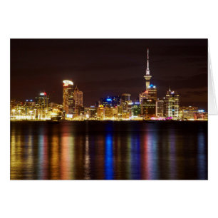 オークランドの夜の街の風景