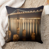 オークランド湾橋夜反射 クッション (ブランケット)