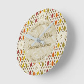 オーク葉&ドンズ秋オータム結婚ズカスタム ラウンド壁時計 (傾斜)