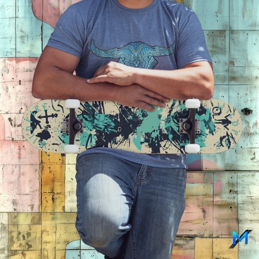 オーシャニックの色合いと抽象芸術を持つミニマルなグラフィティ スケートボード