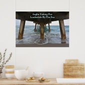 オーシャンビューの下のピア写真 ポスター (キッチン)