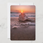 オーシャンビーチサンセット、ストリングライト、シーシェル　RSVP 招待状 (裏面)