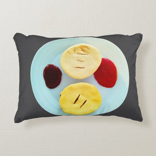 オージーミートパイつや消しポリエステル枕 アクセントクッション (正面)