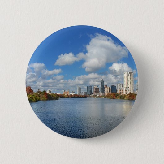オースティンテキサス州ボードウォーク – Ladybird Lake - Skyline 缶バッジ (正面)