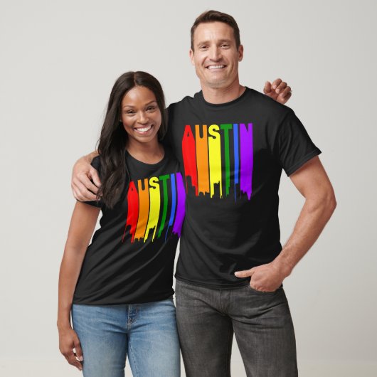 オースティンテキサス州Lgbtqゲイプライドレインボースカイライン Tシャツ (ユニセックス)