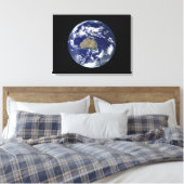 オーストラリアと海を中心とした完全に照らされた地球 キャンバスプリント (インサイチュ (寝室))
