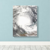 オーストラリアに接近する熱帯低気圧ニコラス キャンバスプリント (インサイチュ (ウッドフロア))