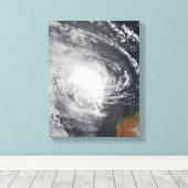 オーストラリアに接近する熱帯低気圧ヤコブ キャンバスプリント (インサイチュ (ウッドフロア))