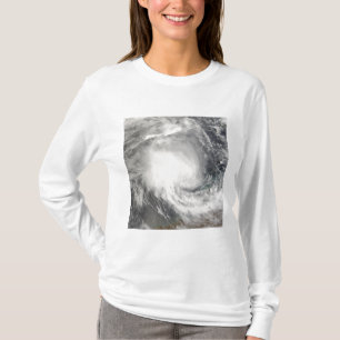 オーストラリアに近づいている熱帯低気圧ニコラス Tシャツ