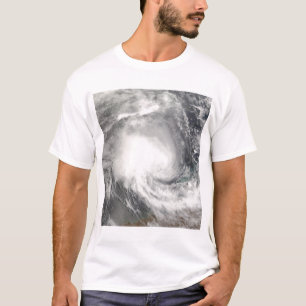 オーストラリアに近づいている熱帯低気圧ニコラス Tシャツ