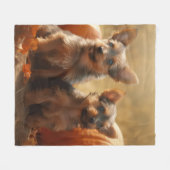 オーストラリアのテリアパピー秋の喜びカボチャ フリースブランケット (正面(横))