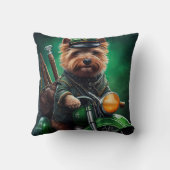 オーストラリアのテリア車でバイクを運転する聖パトリックの日 クッション (裏面)