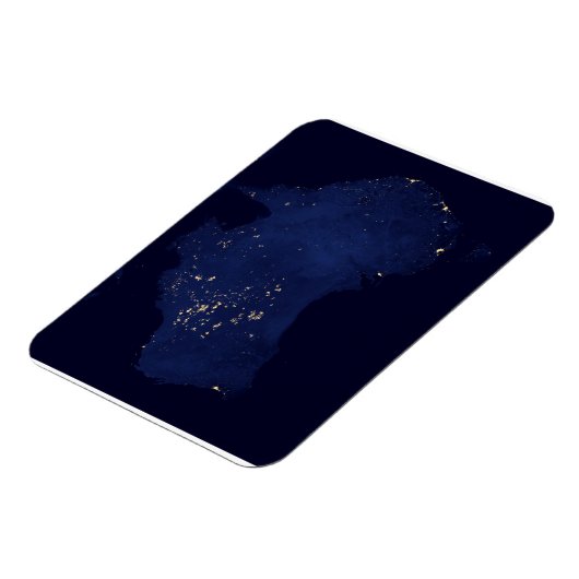 オーストラリアのナイトライトを衛星。 マグネット (左側)