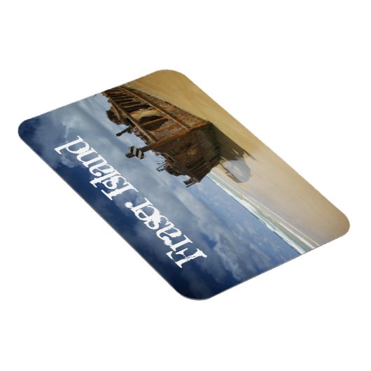 オーストラリアのフレーザー島、S.S.マヘノの難破船 マグネット (右側)