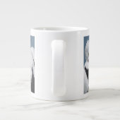 オーストラリアのペリカンのクローズアップ ジャンボコーヒーマグカップ (裏面)