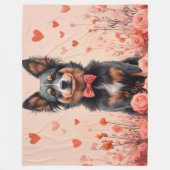 オーストラリアの牛とバラ – バレンタインデー フリースブランケット (正面)