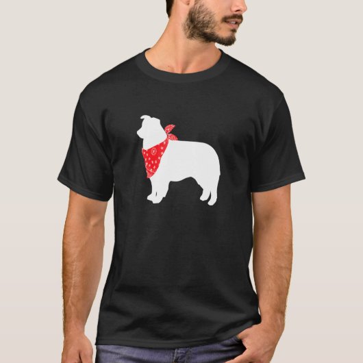 オーストラリアの牧羊犬が赤いバンダナを着て Tシャツ (正面)