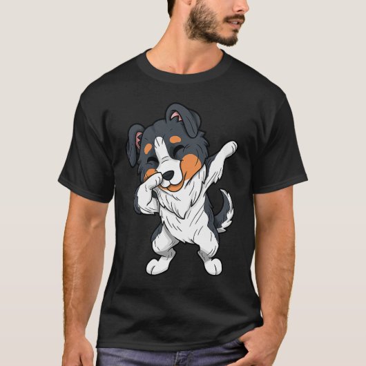 オーストラリアの羊飼い犬がオーストラリアの犬をダビング Tシャツ (正面)